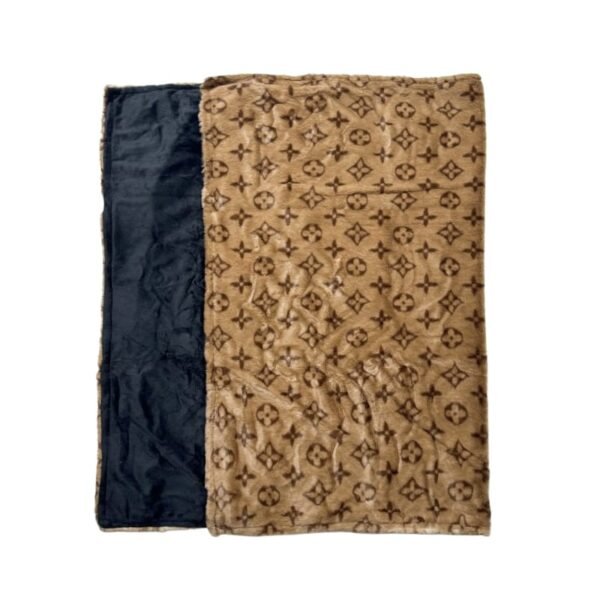 Soft blanket with brown print - Image 2