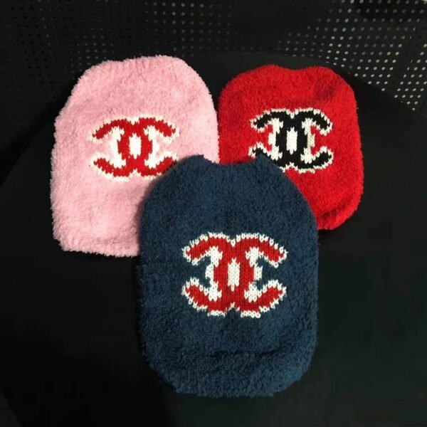 Chewnel Logo Knit Sweater - Image 15