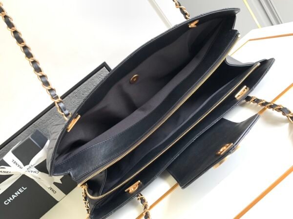Luxury Designer Fashion Premium Shoulder Bag - Image 17