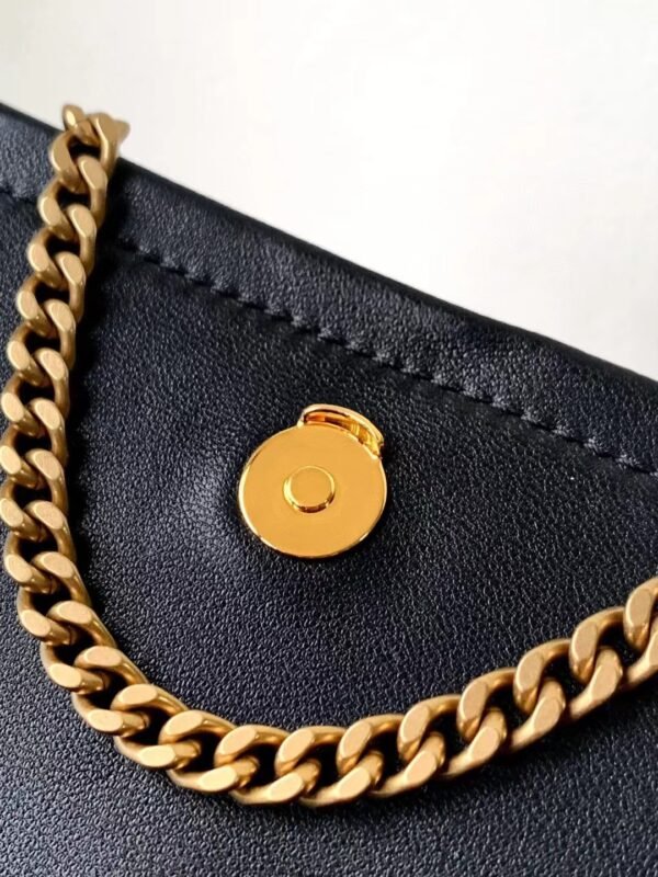 Luxurious high-end designer bag - Image 15