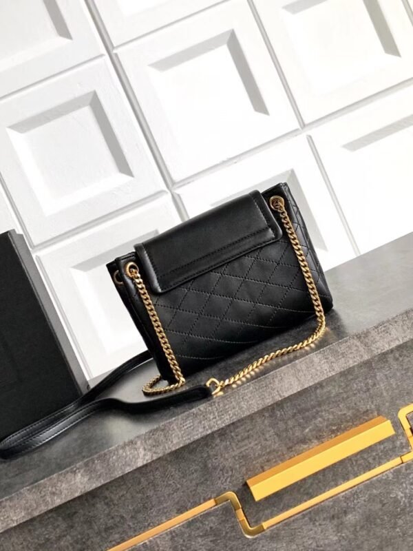 Luxurious high-end designer bag - Image 3