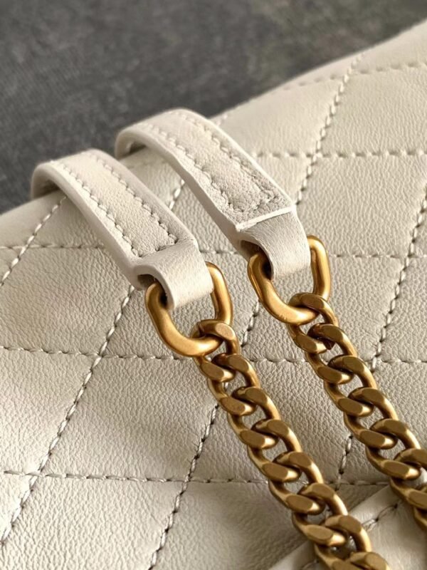 Luxurious high-end designer bag - Image 24