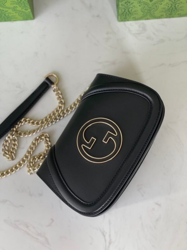 Fashion trendy ladies classic shoulder bag - Image 6