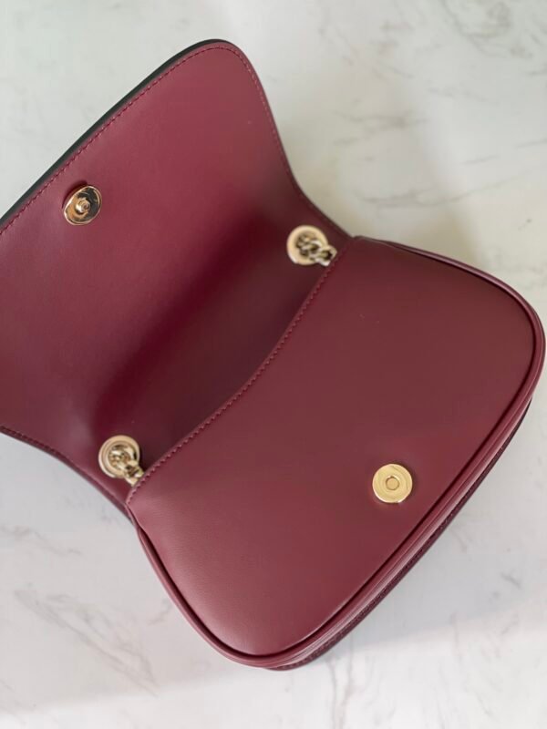 Fashion trendy ladies classic shoulder bag - Image 16