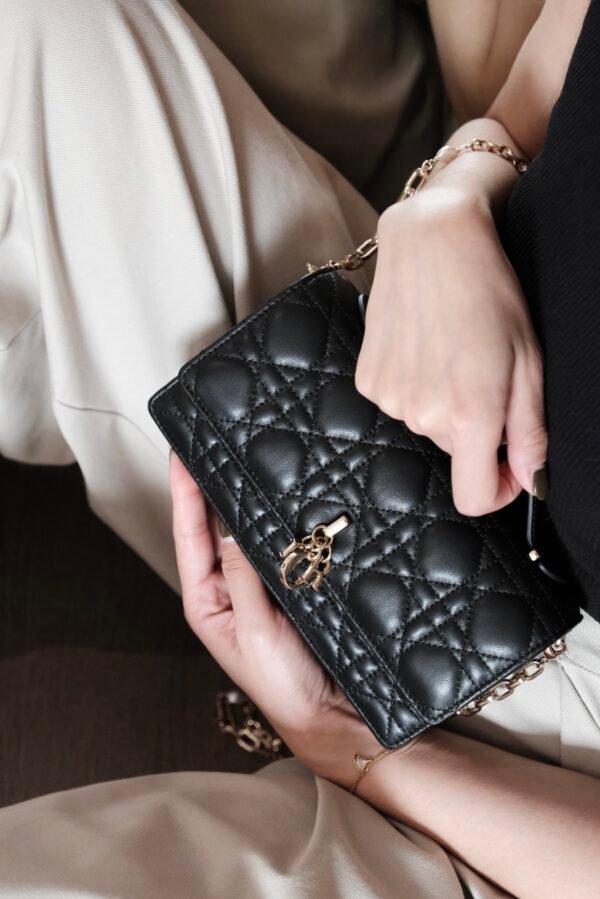 Black luxury high-end women's handbag - Image 5