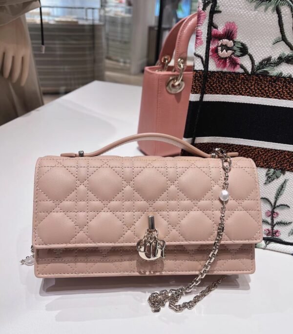 Pink luxury high-end women's handbag