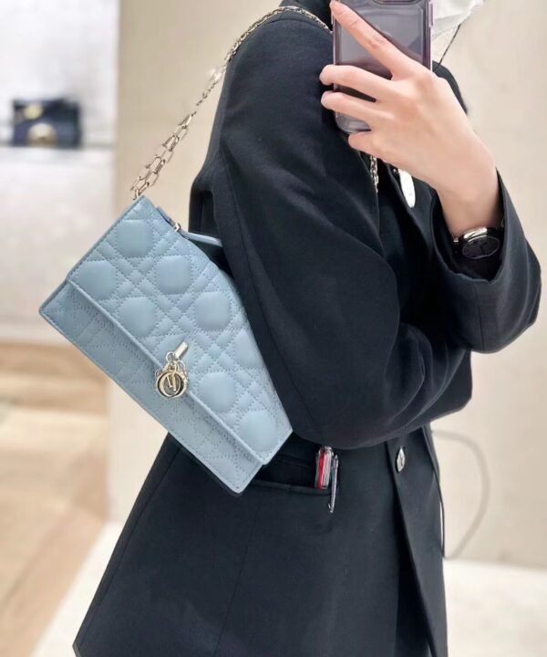 Blue luxury high-end women's handbag - Image 18