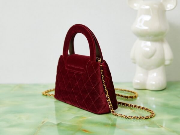 Stylish Luxury Designer Classic Handbag - Image 5