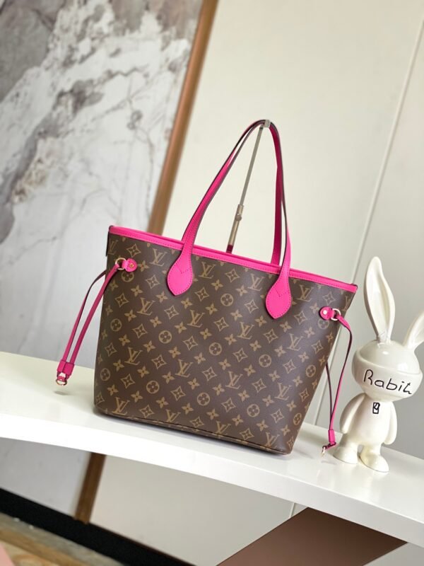 Gorgeous and Stylish Reversible Women's Handbag - Image 13