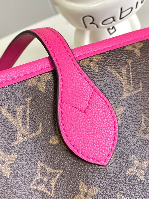 Gorgeous and Stylish Reversible Women's Handbag - Image 17