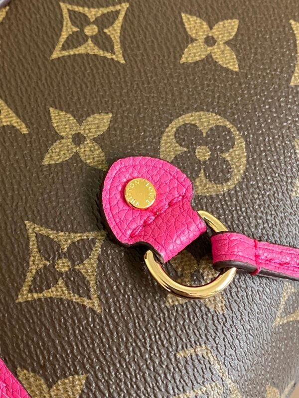 Gorgeous and Stylish Reversible Women's Handbag - Image 18