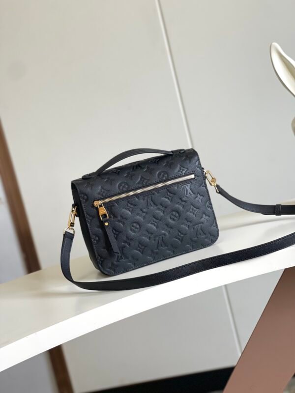Premium Luxury Designer Classic Style Messenger Bag - Image 4