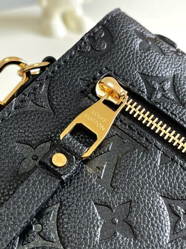 Premium Luxury Designer Classic Style Messenger Bag - Image 9