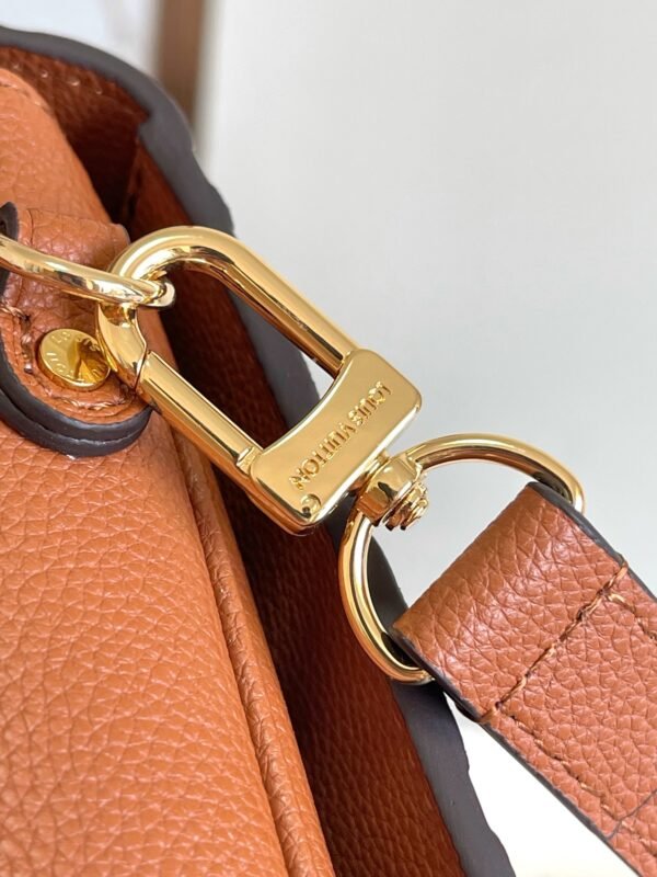 Premium Luxury Designer Classic Style Messenger Bag - Image 18