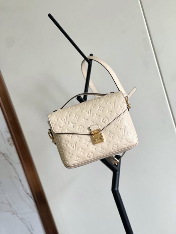 Premium Luxury Designer Classic Style Messenger Bag - Image 42