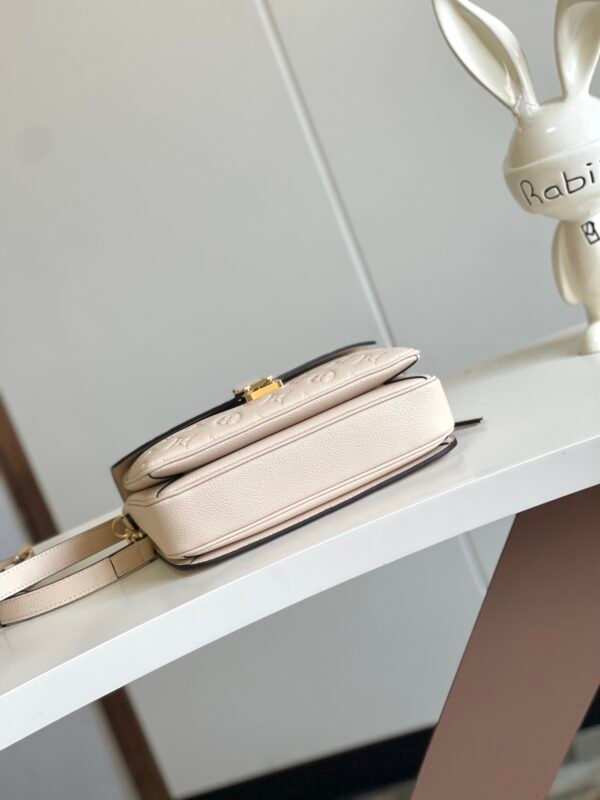 Premium Luxury Designer Classic Style Messenger Bag - Image 46