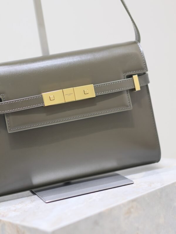 Luxury high end designer classic women's crossbody bag - Image 15