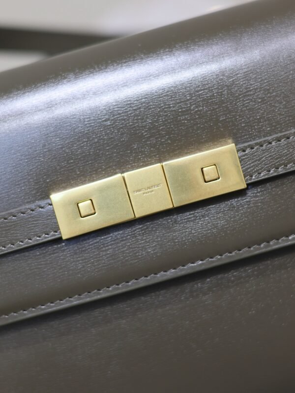 Luxury high end designer classic women's crossbody bag - Image 12