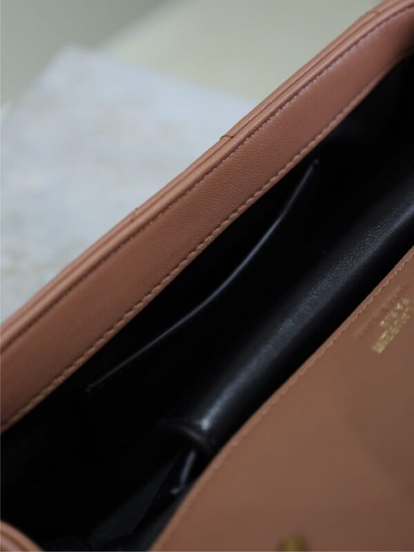 Luxury Fashion Designer Sheepskin Women's Crossbody Bag - Image 15