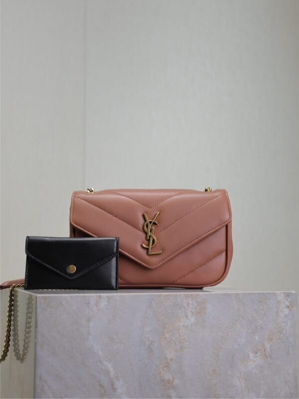 Luxury Fashion Designer Sheepskin Women's Crossbody Bag - Image 2