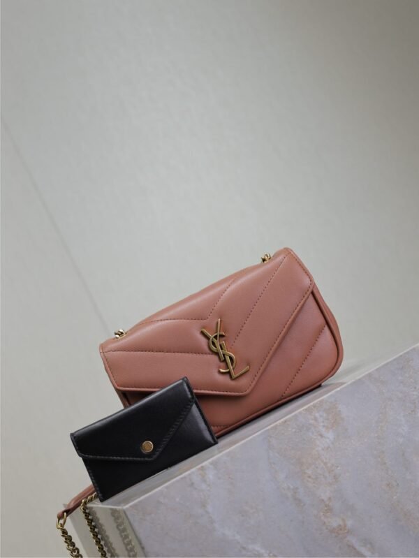 Luxury Fashion Designer Sheepskin Women's Crossbody Bag - Image 3