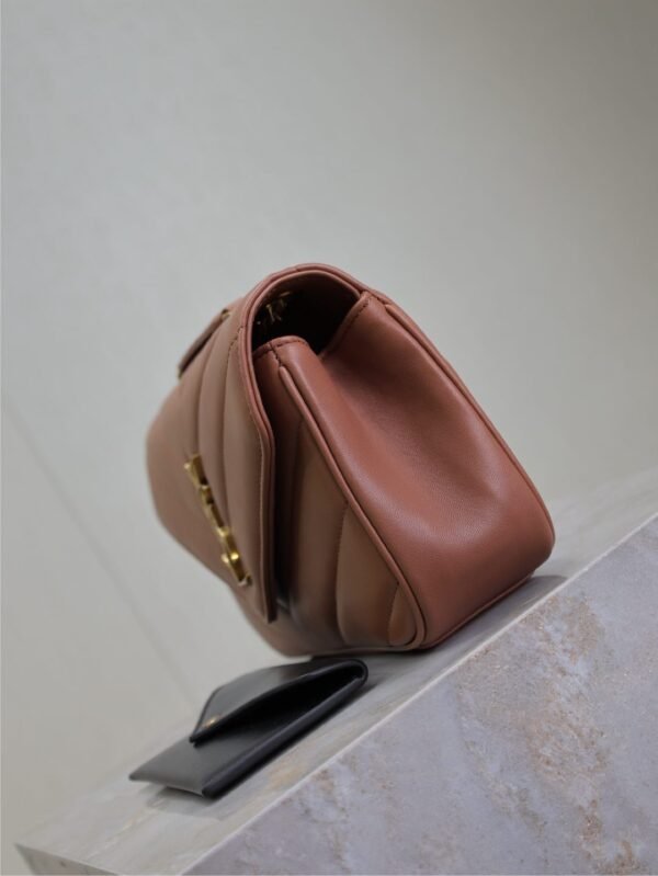 Luxury Fashion Designer Sheepskin Women's Crossbody Bag - Image 25