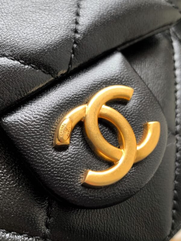 Fashionable and gorgeous black women's shoulder bag - Image 6