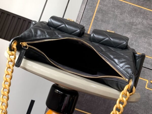 Fashionable and gorgeous black women's shoulder bag - Image 8