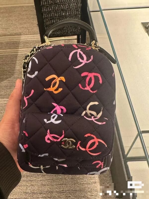 Gorgeous and trendy stylish backpack - Image 11
