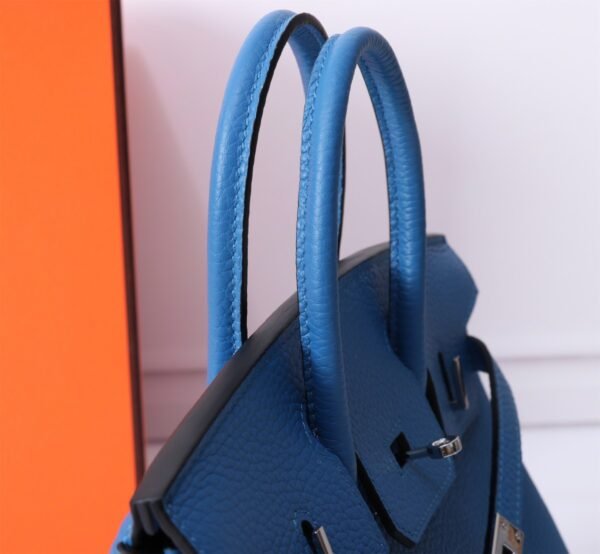 Top Fashion Luxury Designer Classic Handbags - Image 25