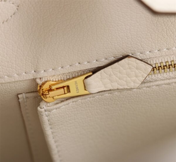 Top Fashion Luxury Designer Classic Handbags - Image 60
