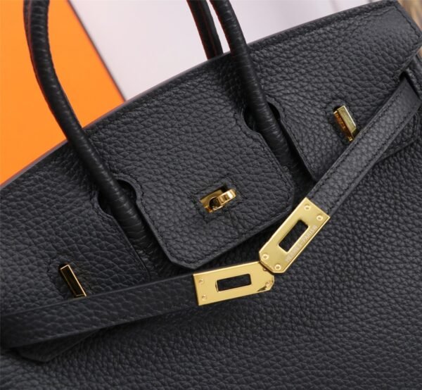 Top Fashion Luxury Designer Classic Handbags - Image 106