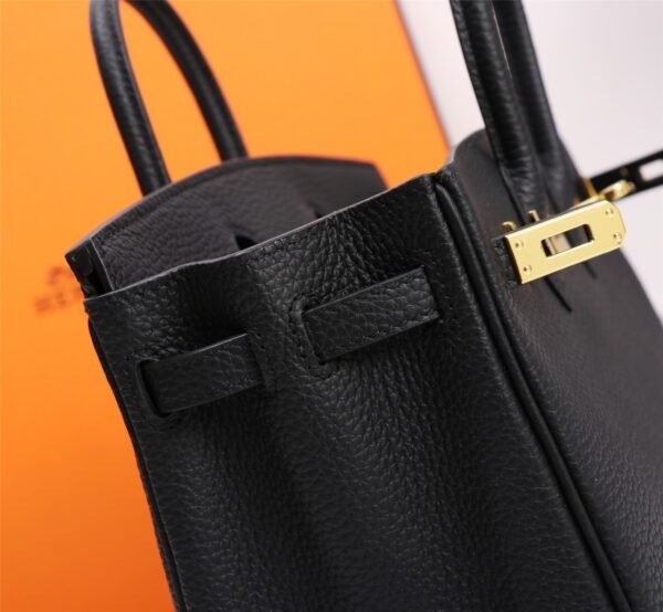 Top Fashion Luxury Designer Classic Handbags - Image 110