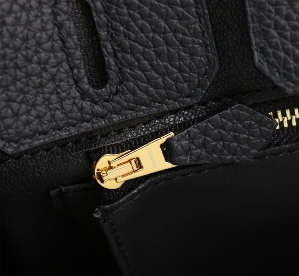 Top Fashion Luxury Designer Classic Handbags - Image 111