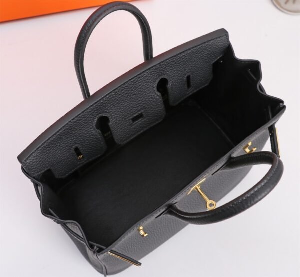 Top Fashion Luxury Designer Classic Handbags - Image 112