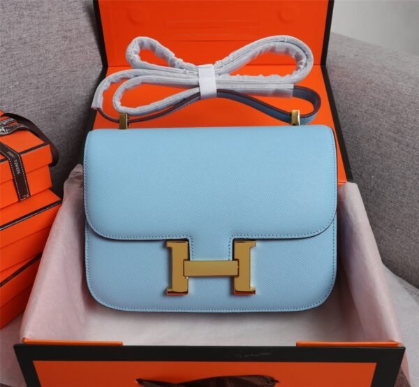 Gorgeous and stylish designer classic style shoulder bag - Image 65