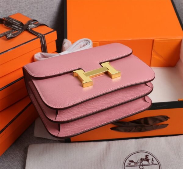 Gorgeous and stylish designer classic style shoulder bag - Image 76