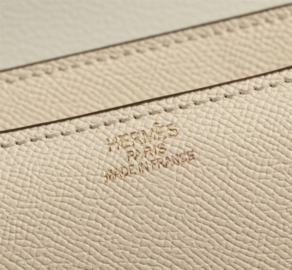 Gorgeous and stylish designer classic style shoulder bag - Image 107