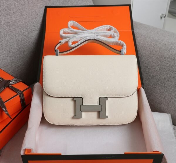 Gorgeous and stylish designer classic style shoulder bag - Image 110
