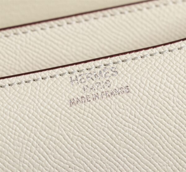 Gorgeous and stylish designer classic style shoulder bag - Image 117