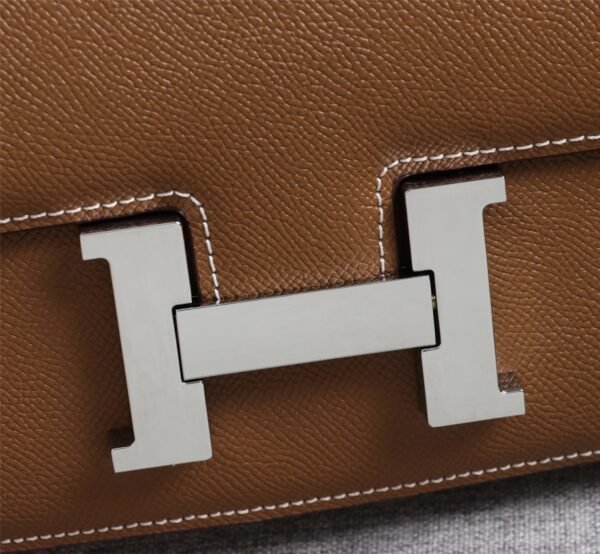 Gorgeous and stylish designer classic style shoulder bag - Image 151