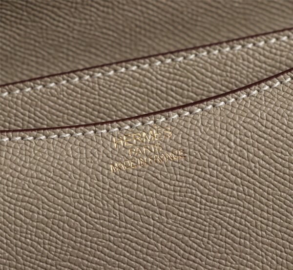 Gorgeous and stylish designer classic style shoulder bag - Image 161
