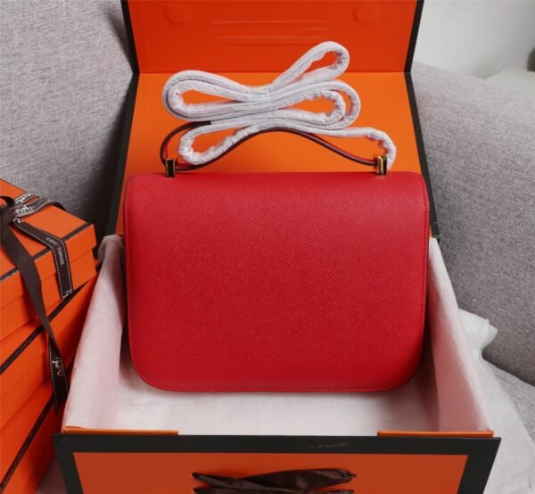Gorgeous and stylish designer classic style shoulder bag - Image 194