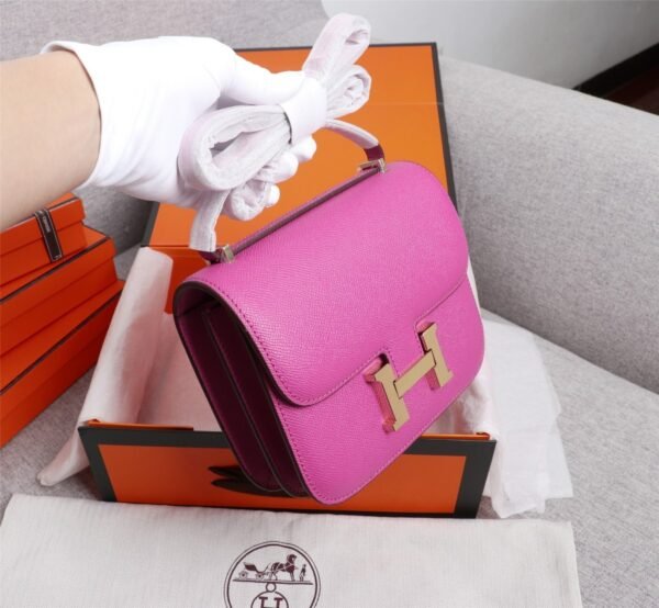 Gorgeous and stylish designer classic style shoulder bag - Image 202