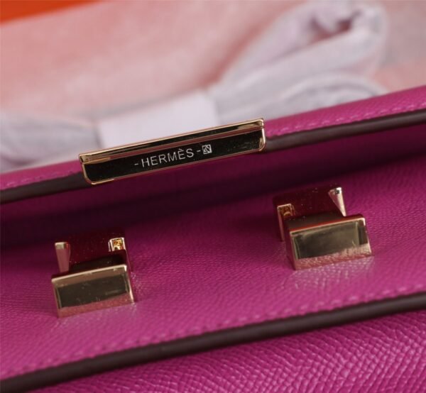 Gorgeous and stylish designer classic style shoulder bag - Image 206