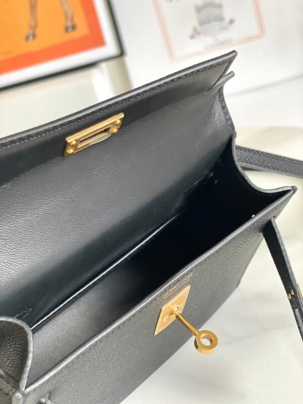 Stylish Luxury Designer Small Tote Bag - Image 10
