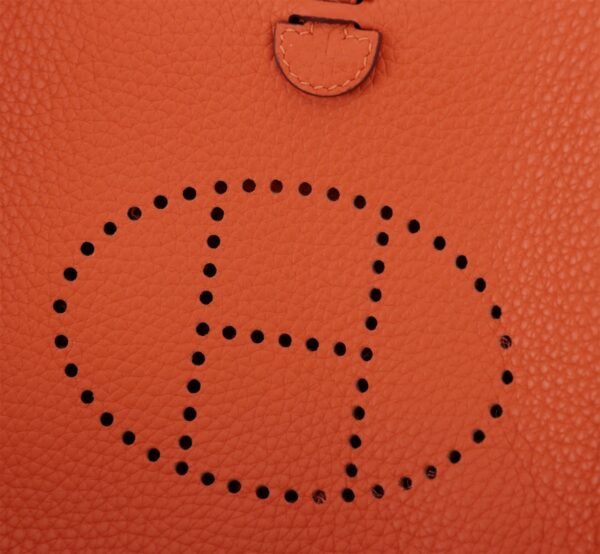 Fashionable designer gorgeous shoulder bag - Image 25