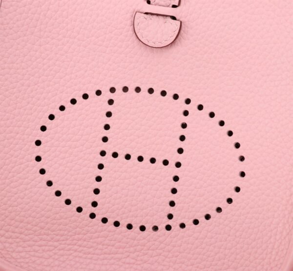 Fashionable designer gorgeous shoulder bag - Image 38