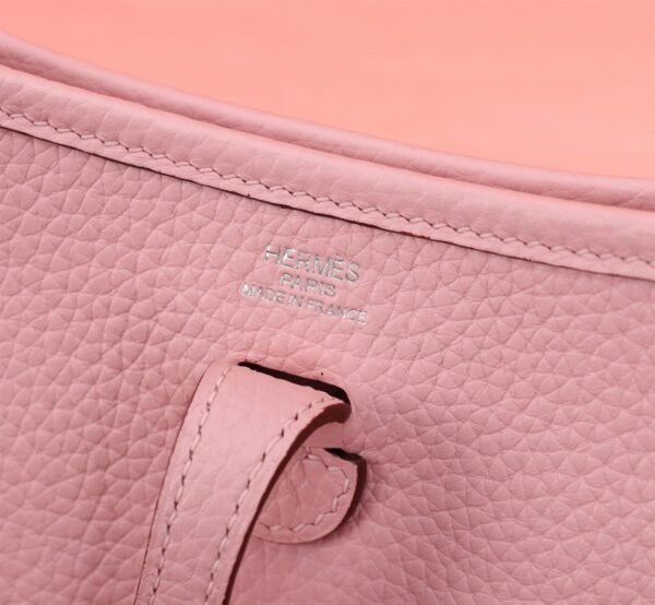 Fashionable designer gorgeous shoulder bag - Image 41
