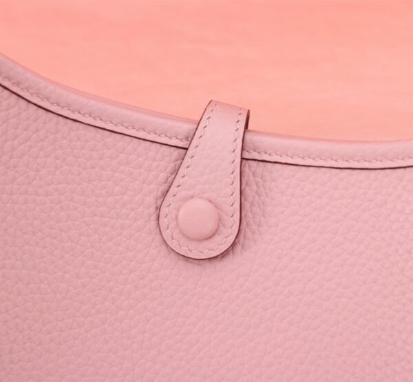 Fashionable designer gorgeous shoulder bag - Image 44